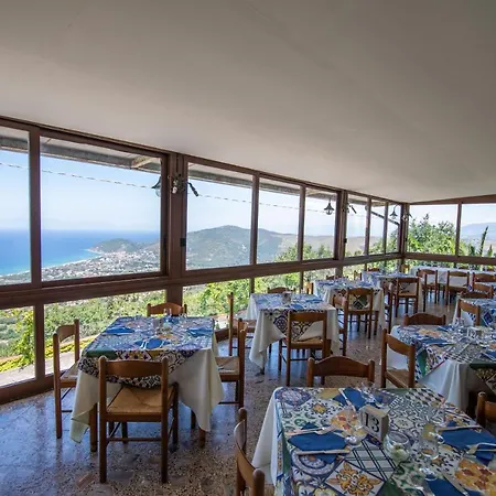 فندق مبيت وإفطار Madonna Della Scala 3*