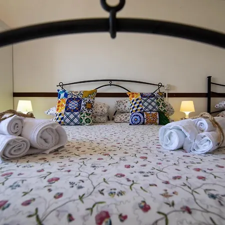 Madonna Della Scala 3*