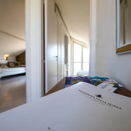 Madonna Della Scala Castellabate