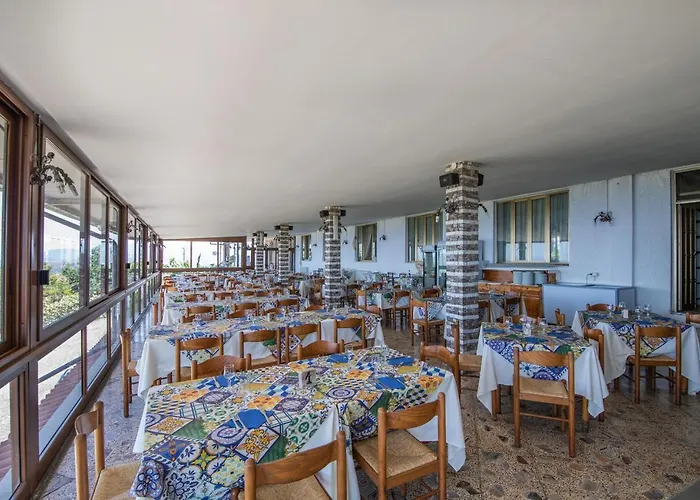 Madonna Della Scala 3* 카스텔라바테